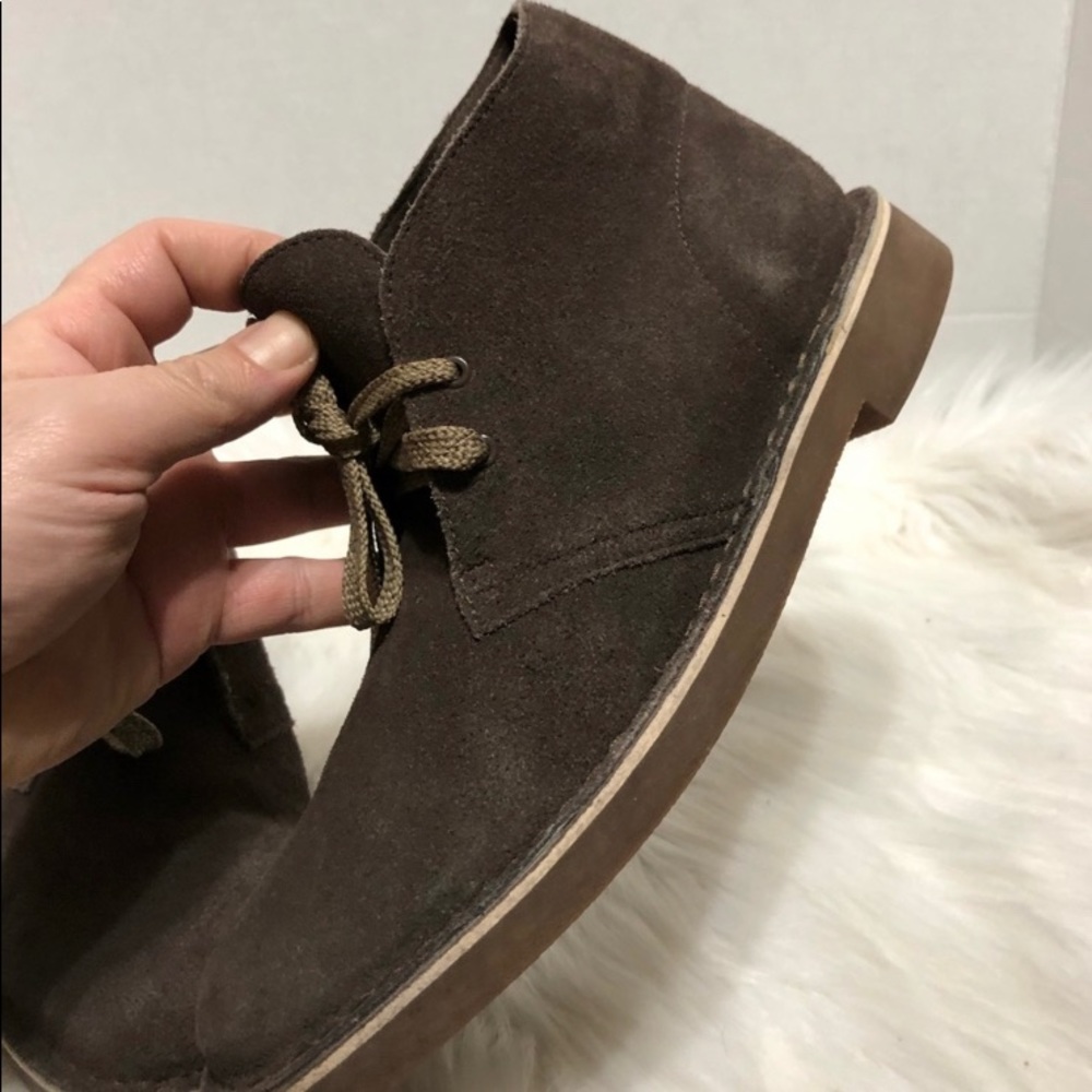 Clarks - Picture 2 of 5